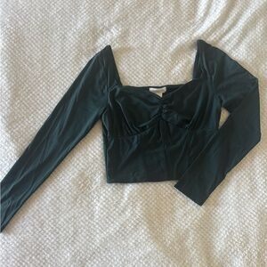 Chic Dark Green Long Sleeve Crop Top